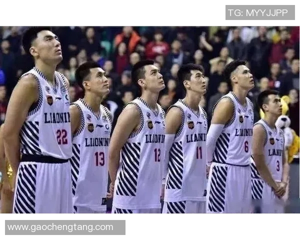 CBA上海队与深圳队激战四场精彩回顾与分析 CBA上海队与深圳队激战四场精彩回顾与分析